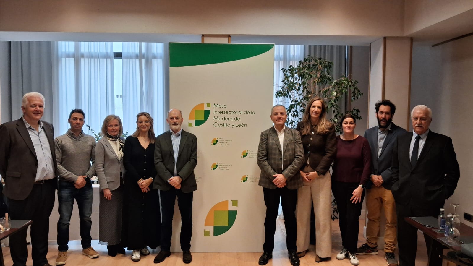avebiom en reunion de la mesa intersectorial de la madera de cyl enero 2026