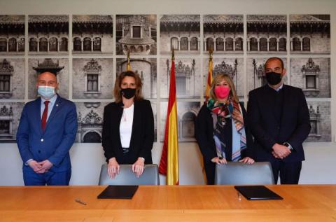 MITECO y diputacion BCN firman acuerdo por biomasa y fotovoltaica